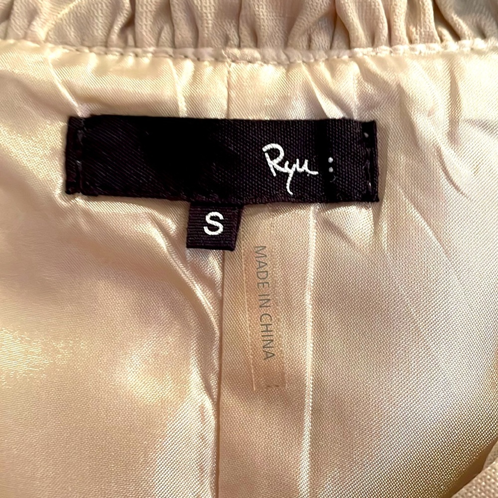 EUC Rye Pleated Jacket - Picture 3 of 11
